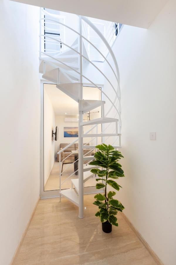 Fl56 - New 3Storey House - Private Entrance & Roof Il-Furjana Luaran gambar